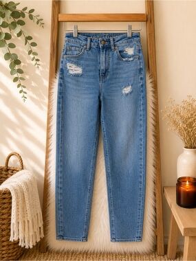 American Eagle Outfitters High-Rise Light Blue Distressed Jeans
